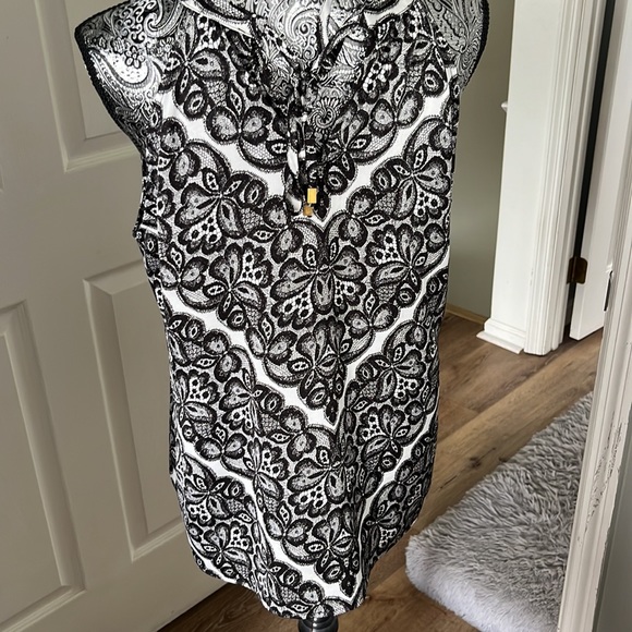 The Limited Shirt - Picture 3 of 5